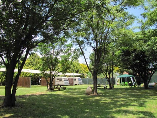 קרוואן על הנחל